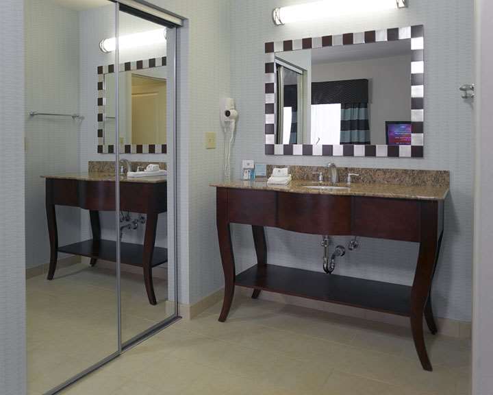 Images Hampton Inn & Suites Nashville @ Opryland