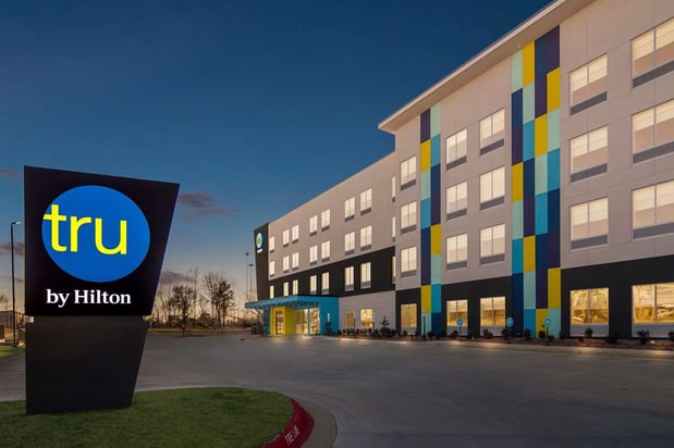 Images Tru by Hilton Rogers Bentonville