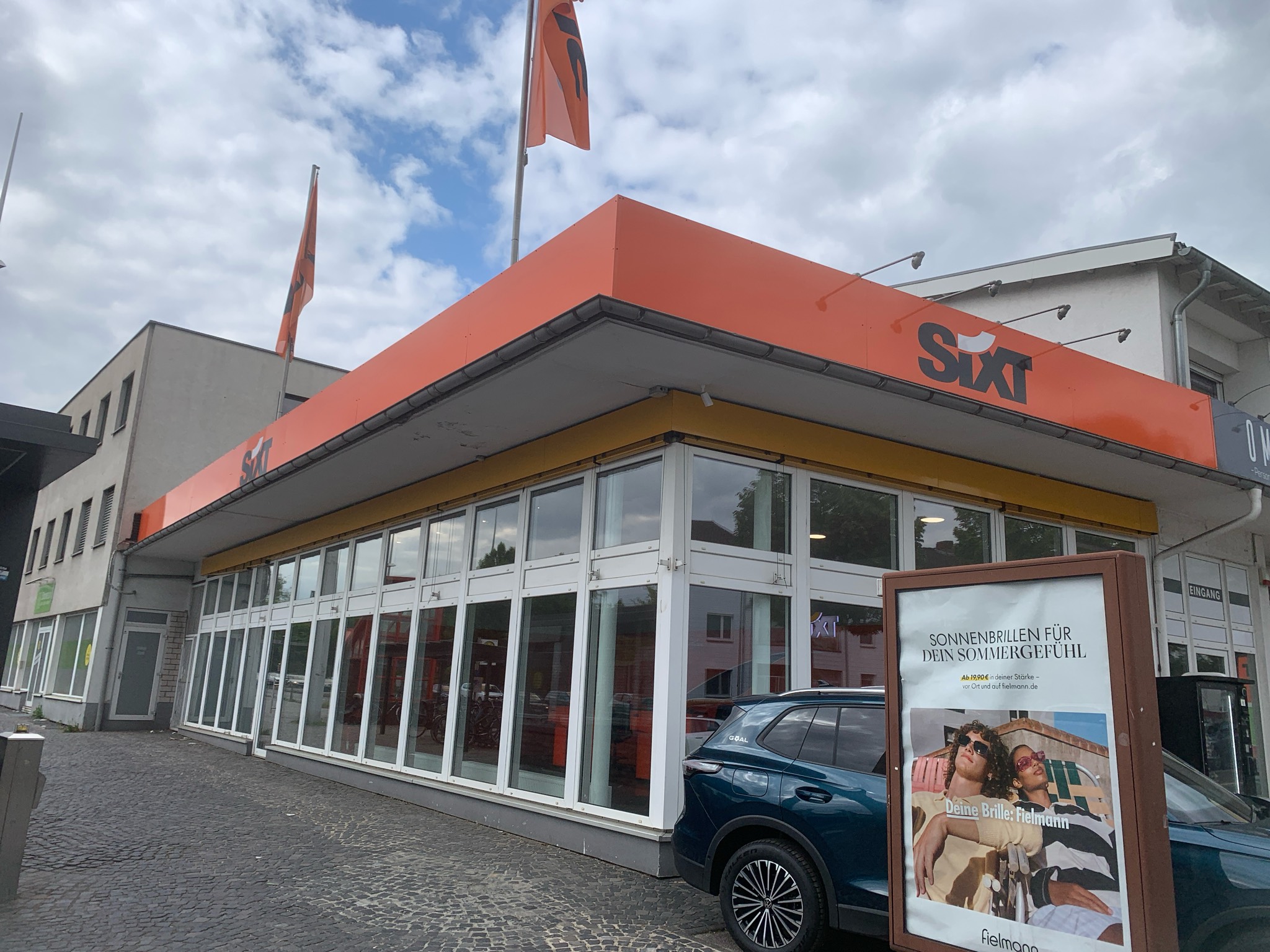 SIXT Autovermietung Bonn, Godesberger Allee 2-6 in Bonn