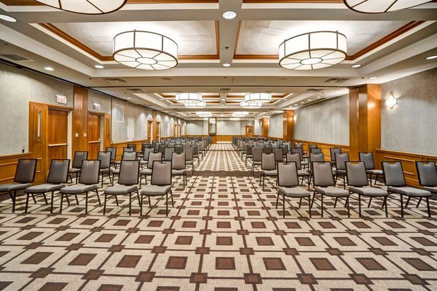 Images Embassy Suites by Hilton Chicago Downtown River North