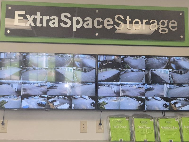 Images Extra Space Storage