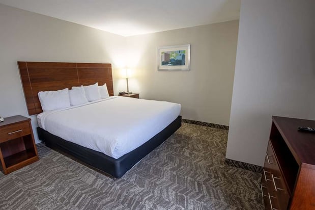 Images Best Western Plus Vermilion River Inn & Suites
