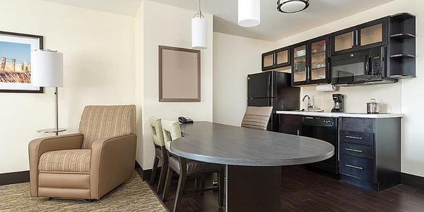 Images Candlewood Suites St. Joseph by IHG