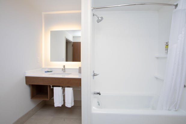 Images Holiday Inn Express & Suites Goodland I-70 by IHG