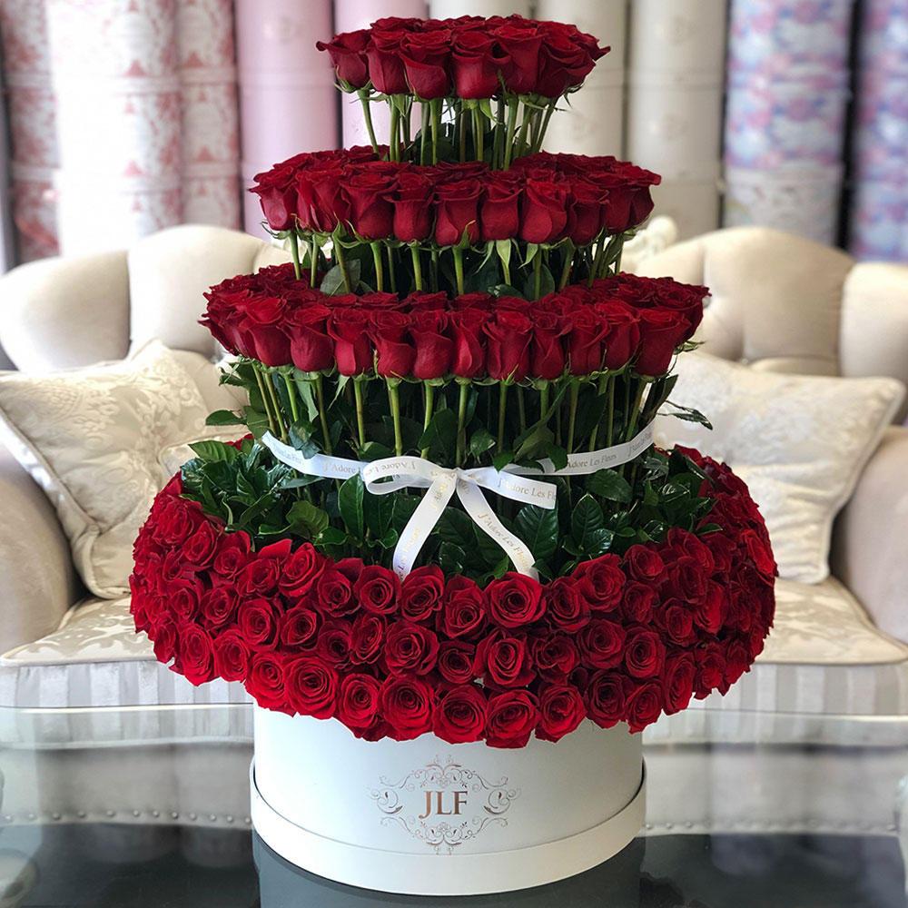 Standing 300 Roses In Grandiose
SKU: JLF001997
Surpass expectations and share luxurious intricacy with this over-the-top arrangement that is ready to turn heads and melt hearts! Comprised of up to 300 JLF Signature Roses architecturally placed together creating an impeccable arrangement.