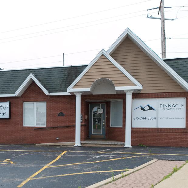 Images Pinnacle Dermatology - Ottawa