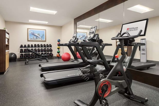 Images Hilton Garden Inn Carlsbad Beach