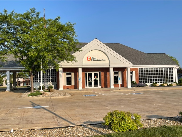 Images First Interstate Bank