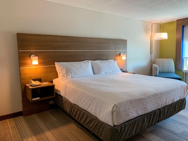 Images Holiday Inn Express & Suites Lexington Dtwn Area-Keeneland by IHG