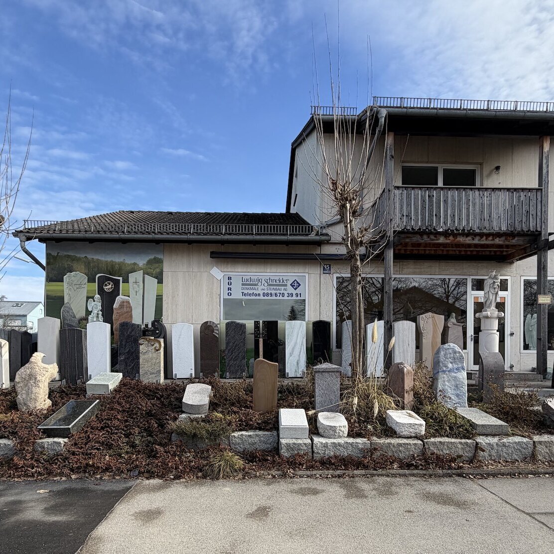 Ludwig Schneider - Denkmale und Steinbau AG - Steinmetz & Grabsteine München, Unterhachinger Straße 15 in München