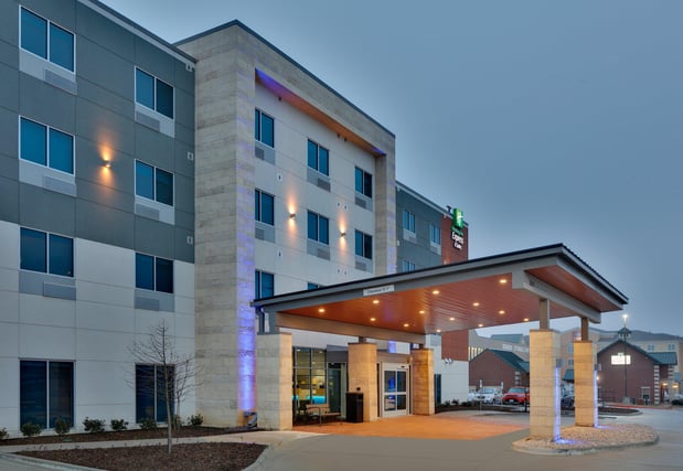 Images Holiday Inn Express & Suites Plano East - Richardson by IHG