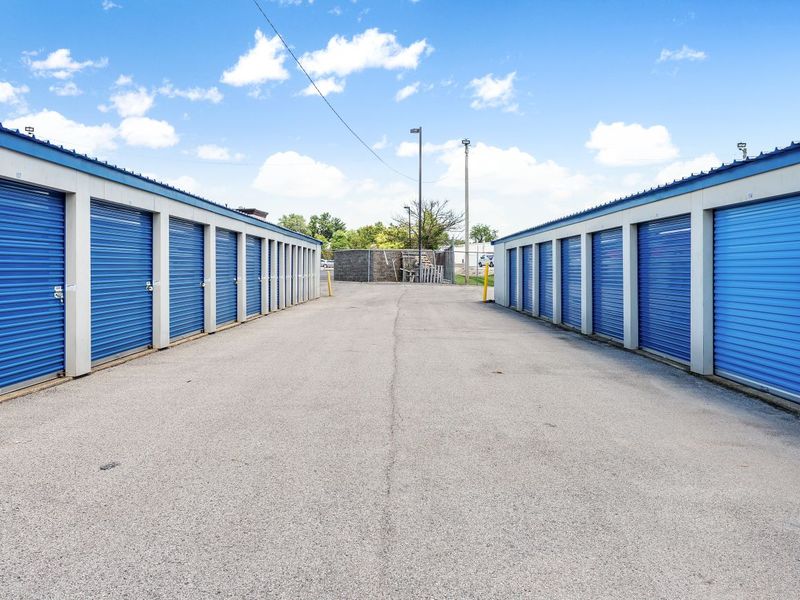 Interior Units - Storage Express at 10 S Murphy Ave, Brazil, IN 47834