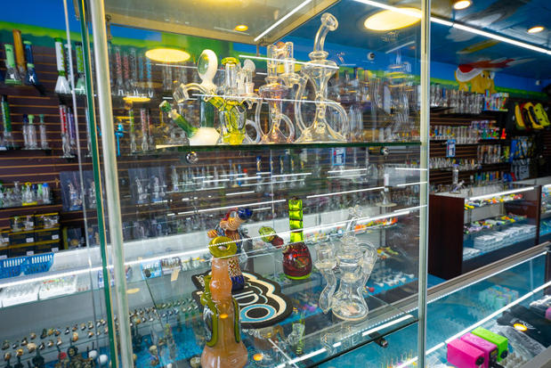 Images Cloud 9 Smoke Shop, Vape, & Hookah Co. - Sandy Springs