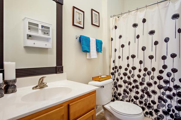 Images Central House on Stadium Apartments