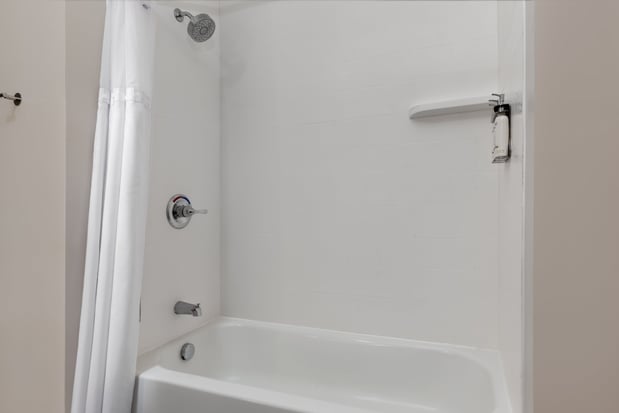 Images Holiday Inn Express & Suites Stevensville - Benton Harbor by IHG