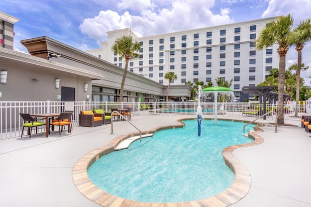 Images Holiday Inn & Suites Across From Universal Orlando by IHG