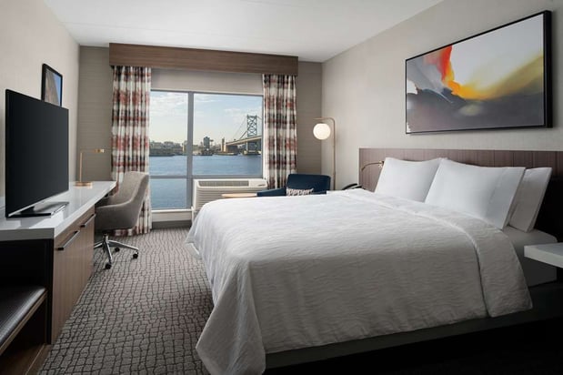 Images Hilton Garden Inn Camden Waterfront Philadelphia