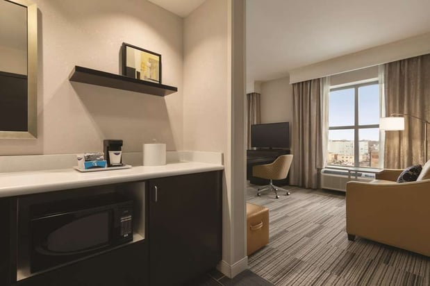 Images Hampton Inn & Suites Roanoke-Downtown