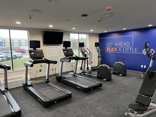 Images Holiday Inn Express Rocky Mount – Sports Center by IHG