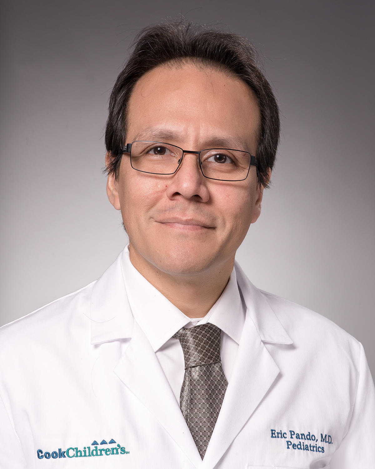 Headshot of Dr. Eric Pando