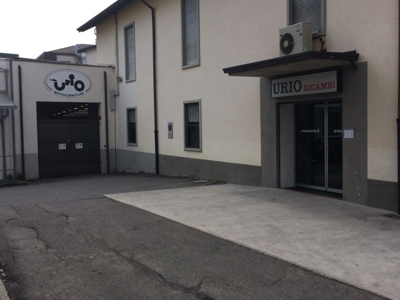 Urio Motoforniture di Urio e Masserini - ABBIGLIAMENTO E ACCESSORI, MOTO  (AGENTI, CONCESSIONARI), COMMERCIO, RIPARAZIONE DI BICICLETTE, MOTORINI E  ACCESSORI, ABITI DA UOMO (DETTAGLIO), Bergamo - Urio Motoforniture Di Urio  E Masserini