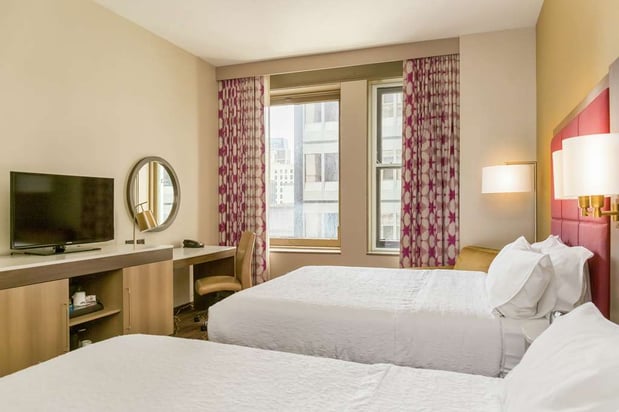 Images Hampton Inn Majestic Chicago Theatre District