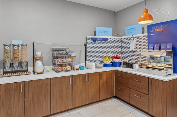 Images Holiday Inn Express & Suites Charleston NW - Cross Lanes by IHG