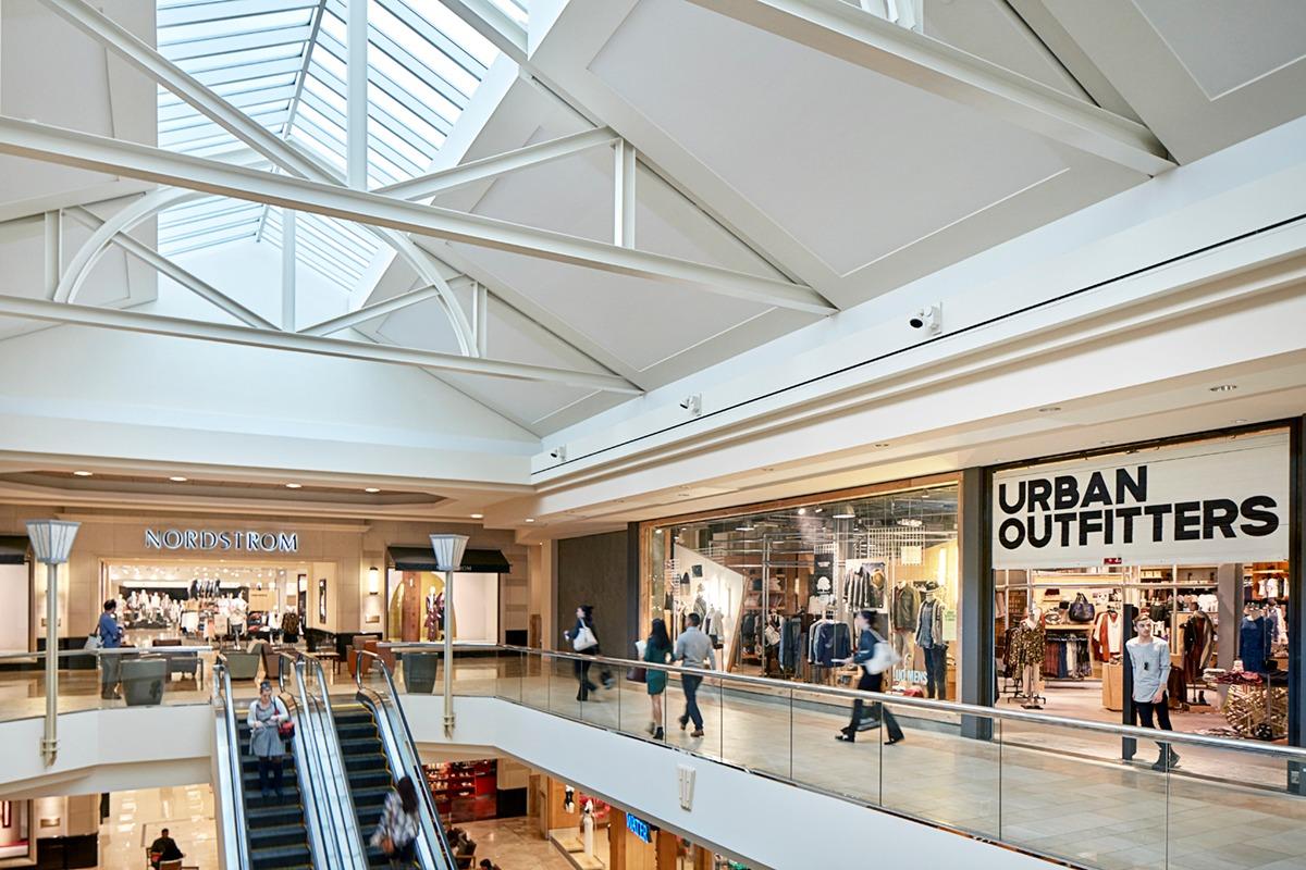 Burlington Mall, Burlington Massachusetts ()  LocalDatabase.com