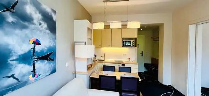 Knippelius GmbH/ xenios Apartments, Feuerbachstr. 14 in Frankfurt
