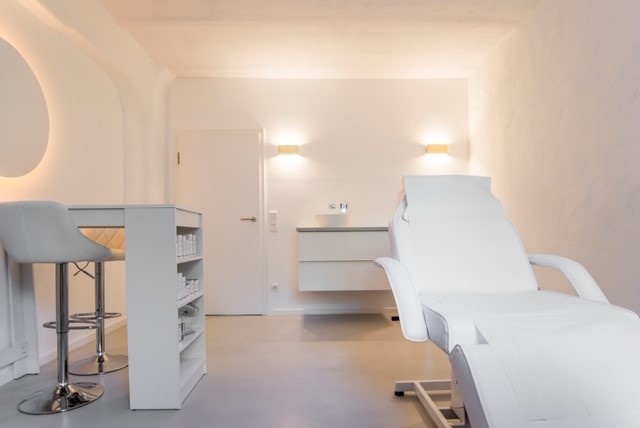 Dr. med. Edouard Manassa, Schönheitsmühle 3 in Ratingen