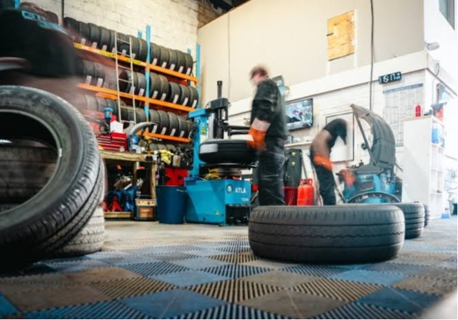 Tyre Fitting Gorbals Tyre Centre
