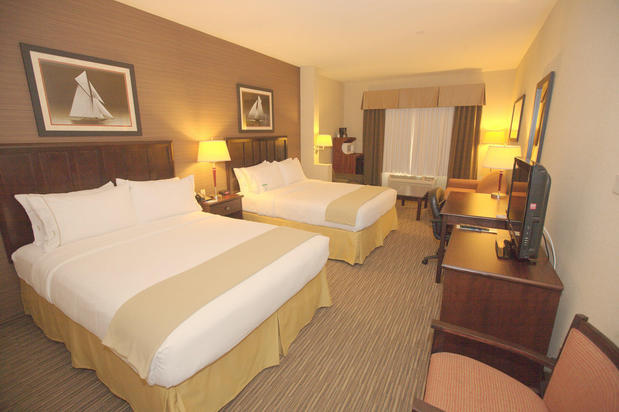 Images Holiday Inn Express San Diego South - Chula Vista, an IHG Hotel