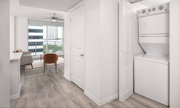 Images Camden Las Olas Apartments