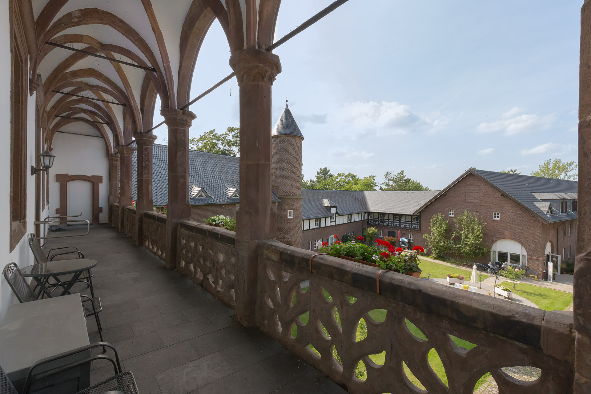 CURATA Seniorenresidenz Burg Binsfeld, Seniorenresidenz Burg Binsfeld in Nörvenich