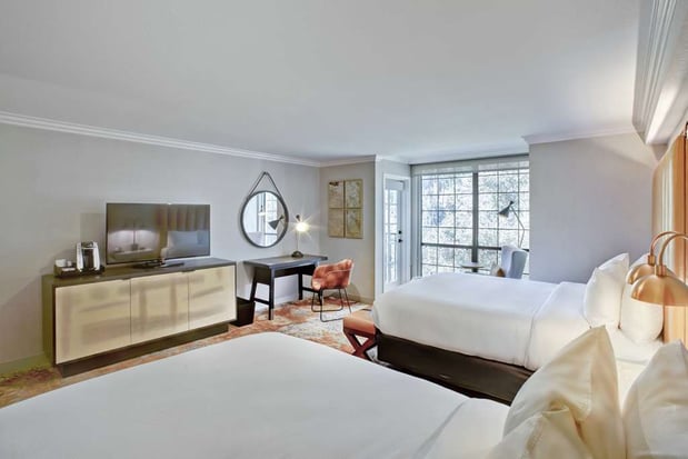 Images The Inn at Saratoga, Tapestry Collection by Hilton