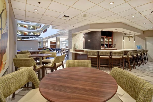 Images Embassy Suites by Hilton Charleston