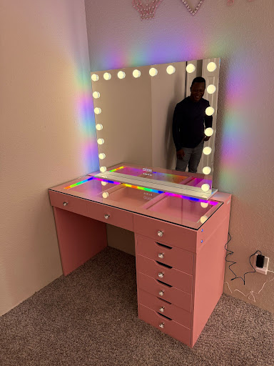 Images KR Gallery Furniture