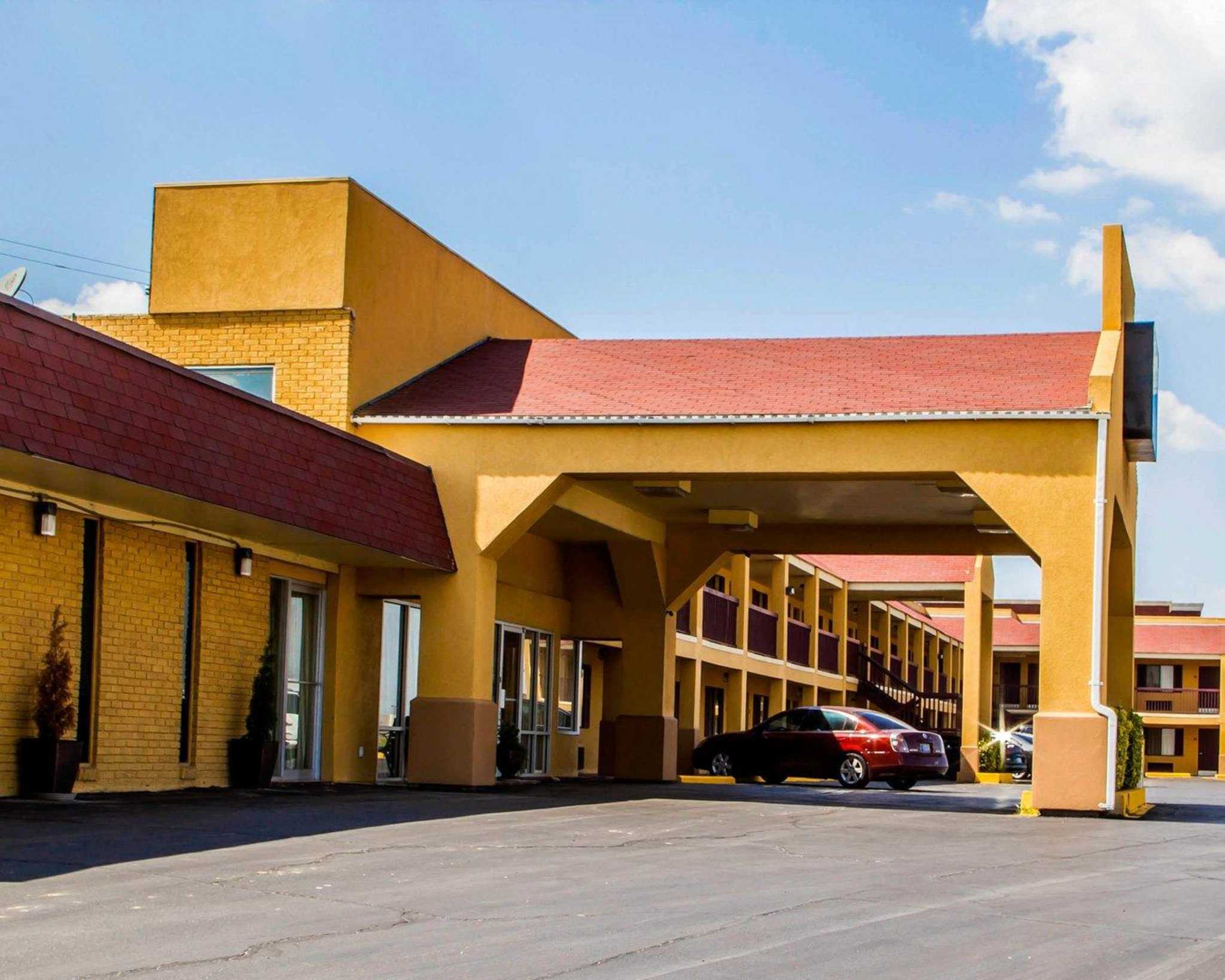 Econo Lodge McAlester in Mcalester, OK - (918) 426-4...