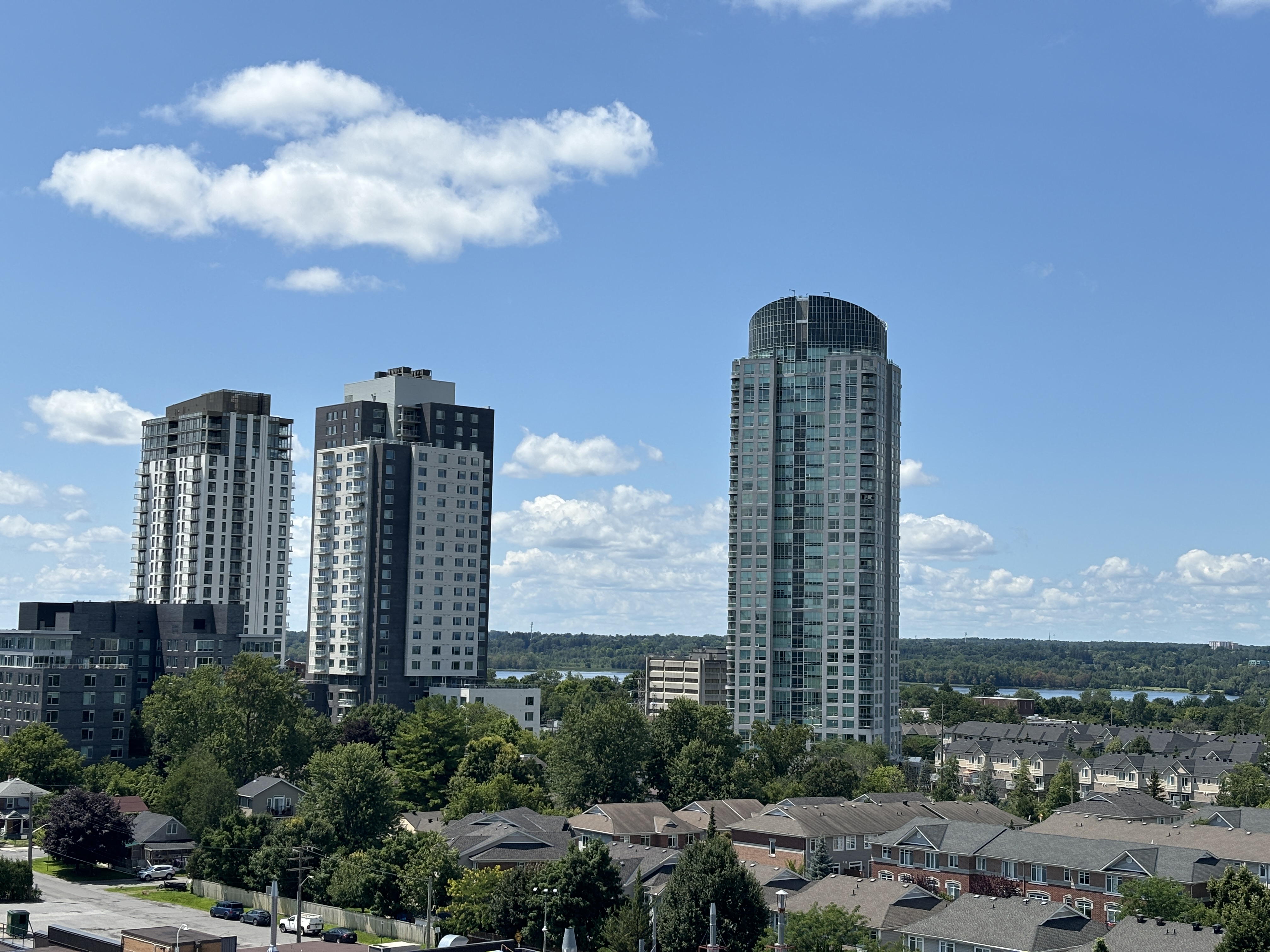 Images Leif Olson - Ottawa Real Estate Agent - Hamre Team RE/MAX Affiliates