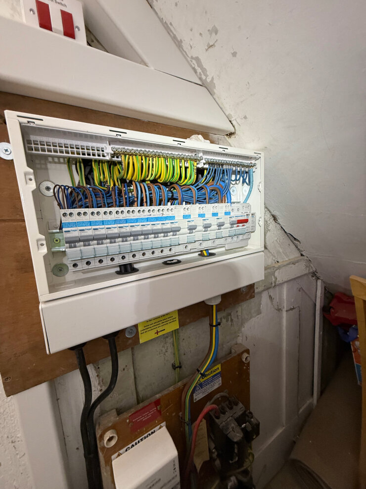 Images R. Farrell Electrical Services