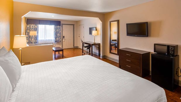 Images SureStay Plus by Best Western Hammond