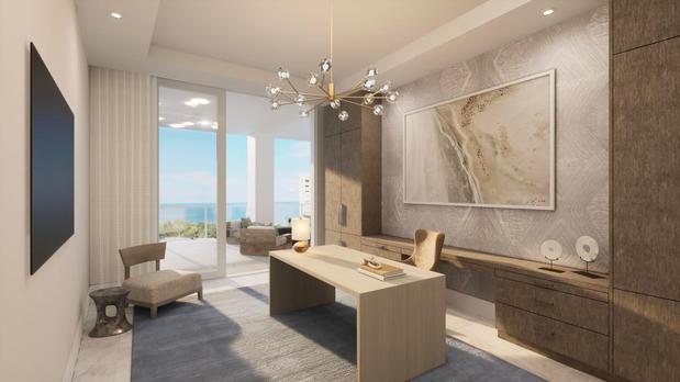 Images Ritz-Carlton Residences, Naples Sales Gallery