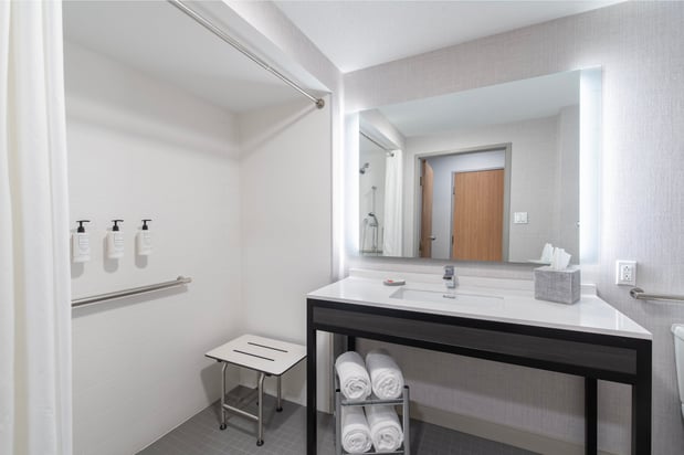 Images Holiday Inn Express South Burlington - Downtown by IHG