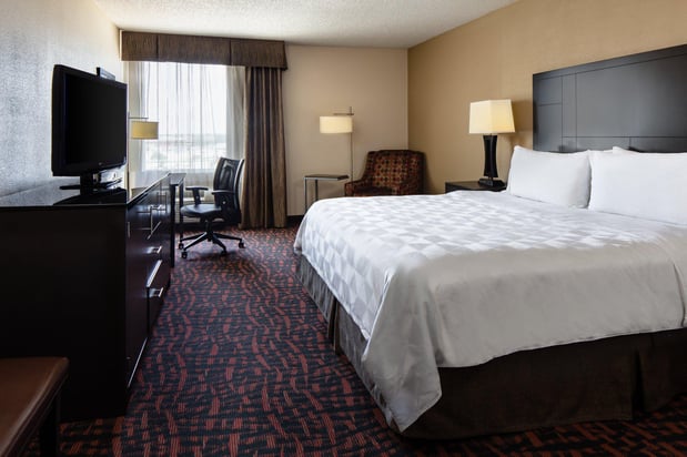 Images Holiday Inn Wichita East I-35 by IHG