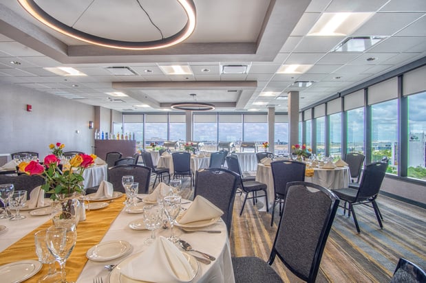 Images Holiday Inn Miami-International Airport by IHG