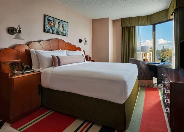 Images Graduate by Hilton Seattle