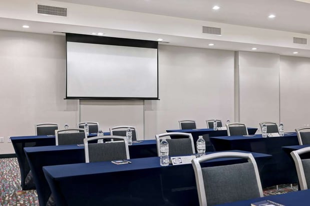 Images Hampton Inn & Suites Houston East Beltway 8