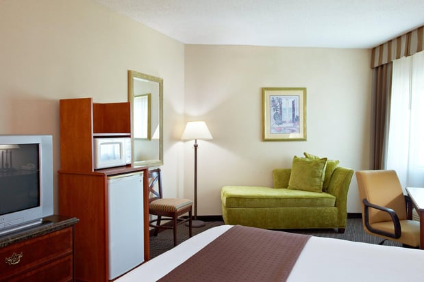 Images Holiday Inn Express Biloxi - Beach Blvd by IHG