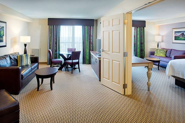 Images Hilton Garden Inn Hartford North/Bradley Int'l Airport