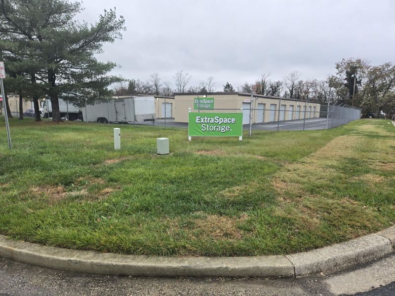 Images Extra Space Storage